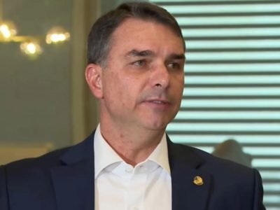 andre-mendonca-manda-remover-posts-sobre-flavio-bolsonaro-e-ldquo-escala-7x0-rdquo.jpg