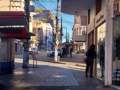 loja-e-furtada-durante-a-madrugada-na-rua-teresa-em-petropolis.jpeg