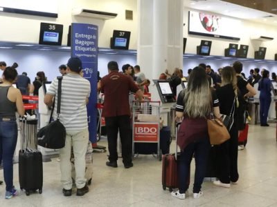 setor-de-servicos-recua-0-4-em-maio-pressionado-pela-queda-nos-transportes.jpg