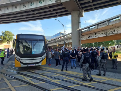 tst-determina-aumento-de-80-da-frota-de-onibus-durante-a-greve-no-rio.png